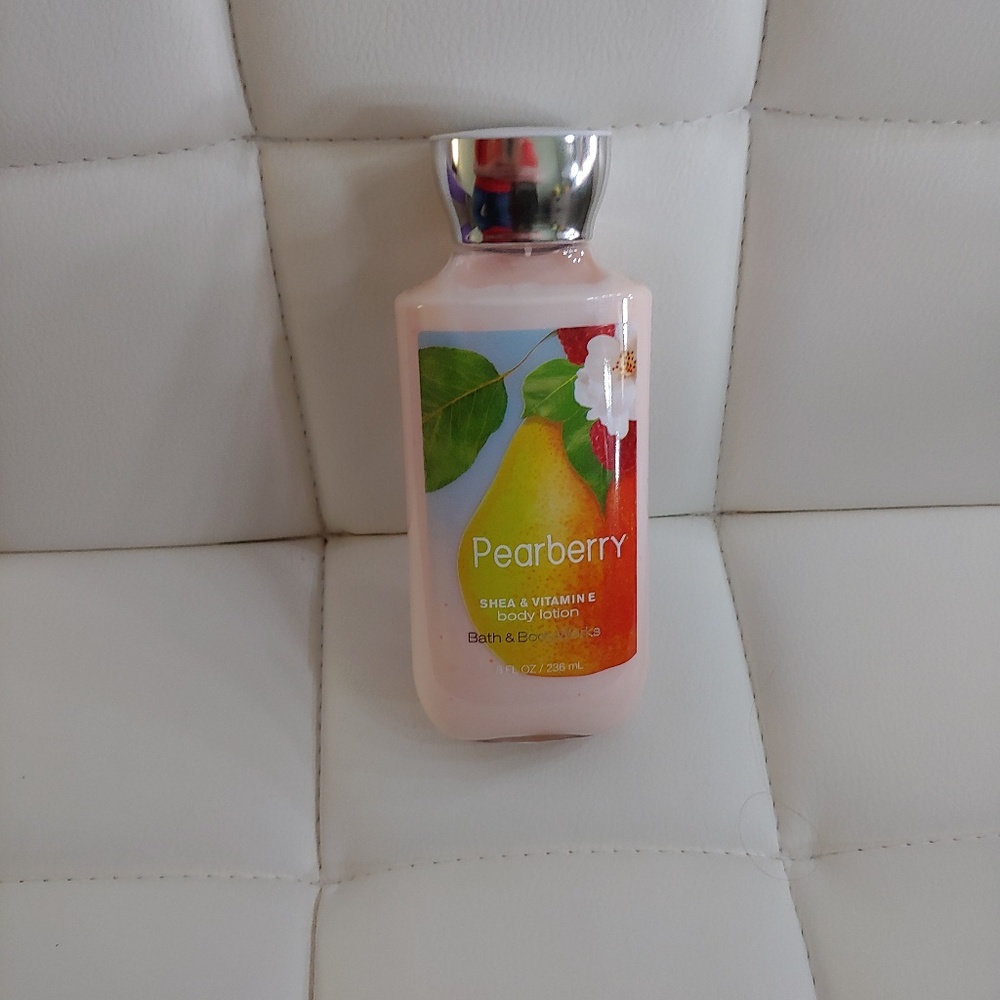Pearberry lotion Bath & Body works